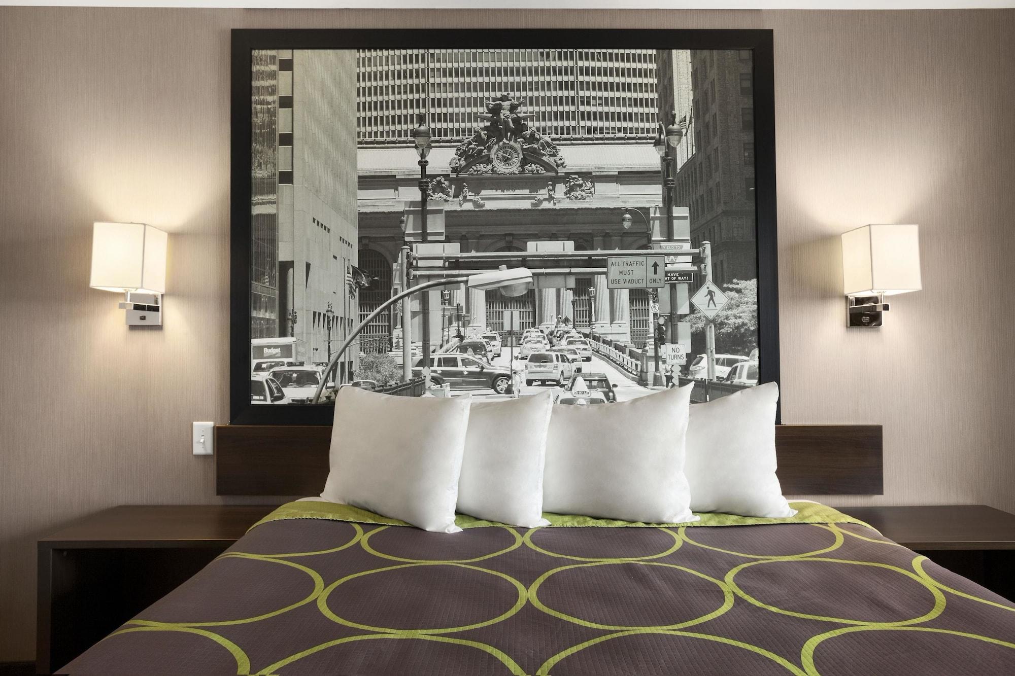 Super 8 Bronx Hotel New York Exterior photo